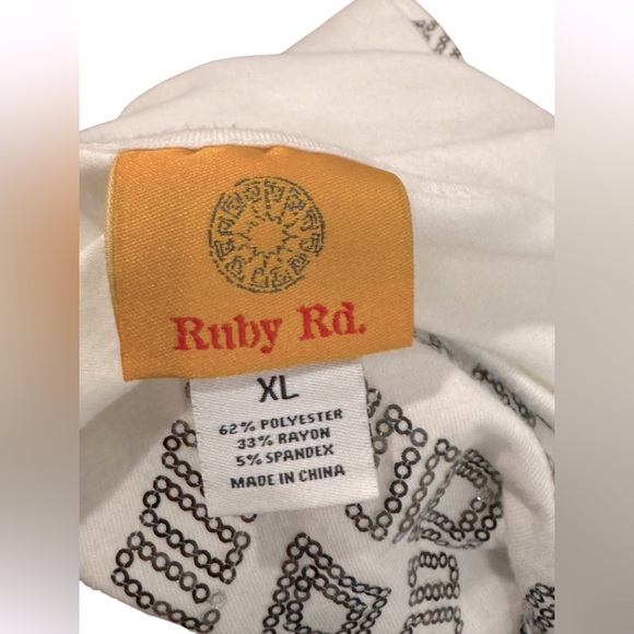 EUC Ruby Rd. White and silver sequin Geometric Tank Top XL - Picture 4 of 4